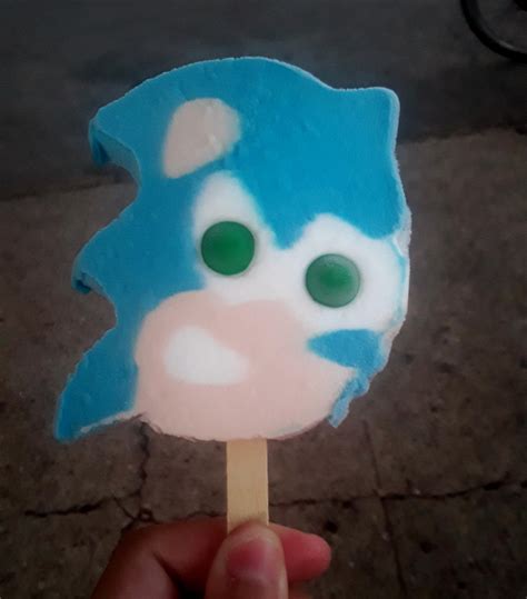 Spread. Both ice cream fans and individual character fans have chronicled gumball eyes in blogs and fanart, especially Sonic.The single topic blog With Gumball Eyes! was created May 18th, 2011, and continued to chronicle examples for about four more months. A reddit user posted in the /r/expectationsvsreality subreddit in July 2012 about …